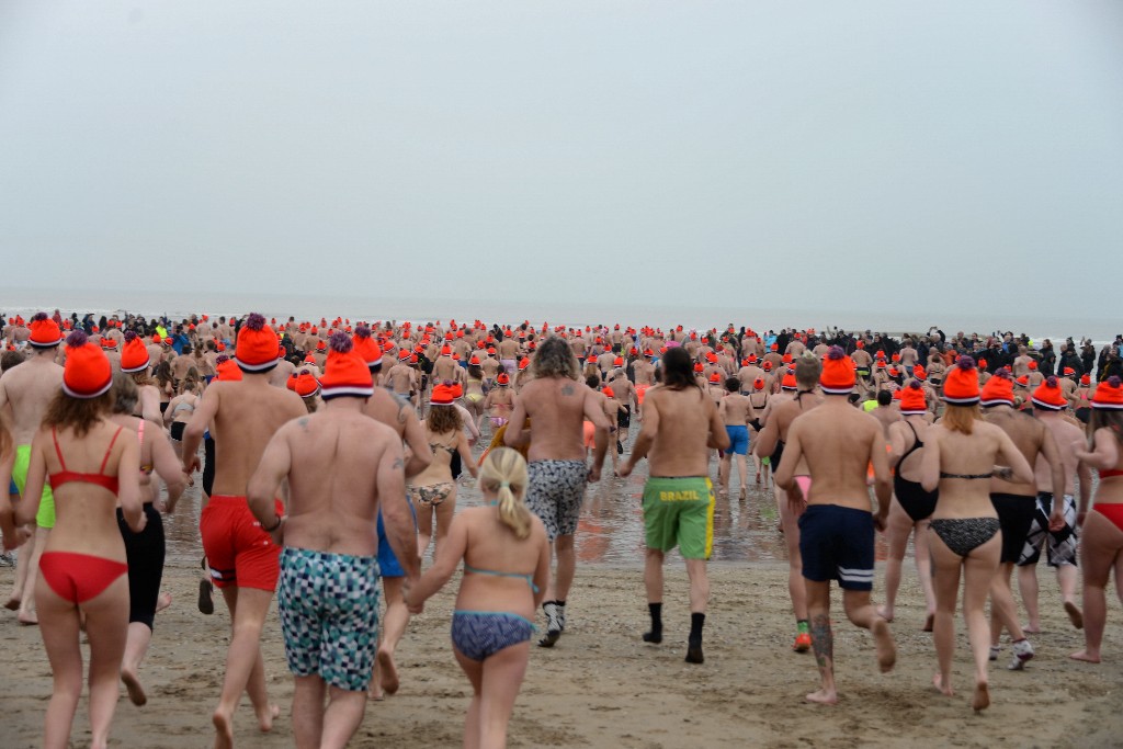 ../Images/Nieuwjaarsduik Nederzandt 2020 062.jpg